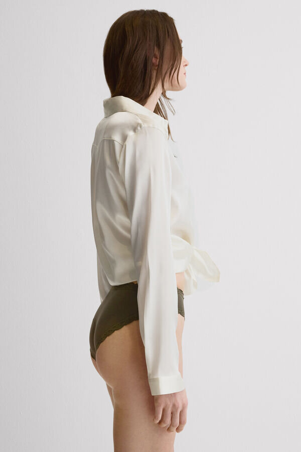 Bomulls- og blonderundertøy Bomulls- og blonderundertøy