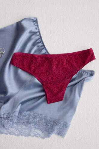 Brazilian truse i mikrofiber og blonder