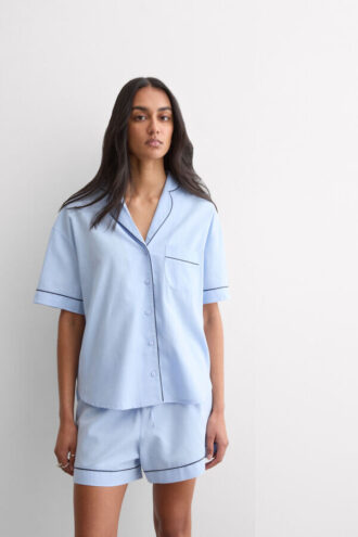 Chambray Ni kort pyjamas i bomull og modal