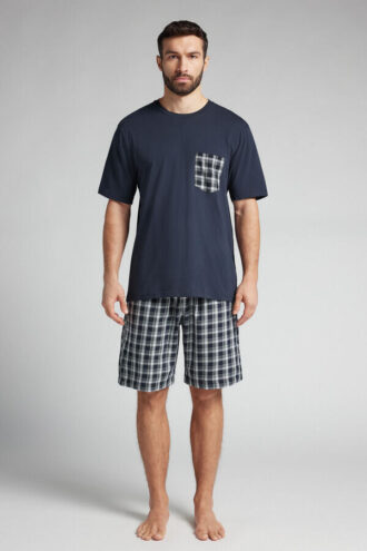 Kort pyjamas i rutete stoff og bomull