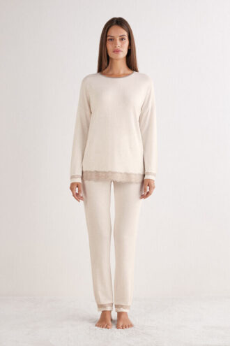 Lang pyjamas med blonder i modal