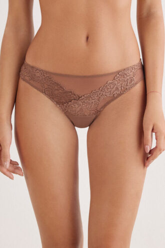 Pretty Flowers Brazilian