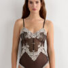 Pretty Flowers Lace Bodysuit i tyll og blonder med vakre blomster
