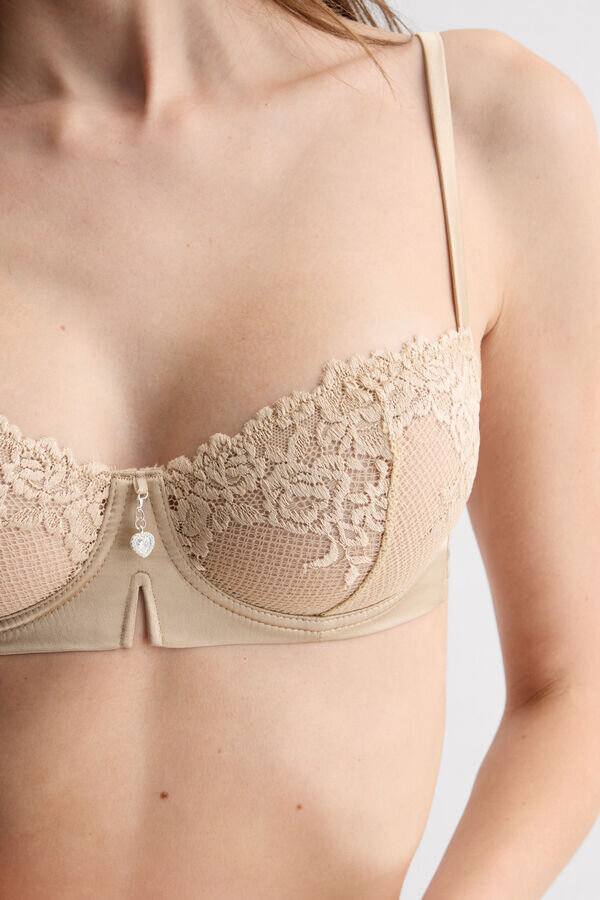 Silky Flowers Denise silke- og blonderbalconette-bh Silky Flowers Denise silke- og blonderbalconette-bh