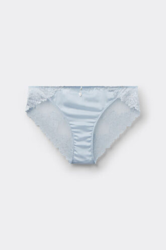 Silky Flowers silke- og blonderundertøy