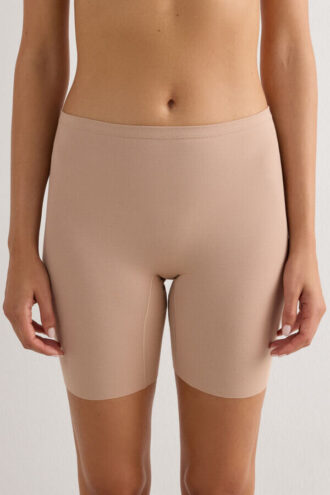 Sømløse bomullsshorts med rå kant