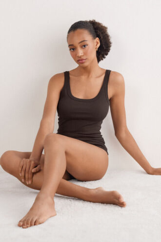 Topp av bomull med racerrygg