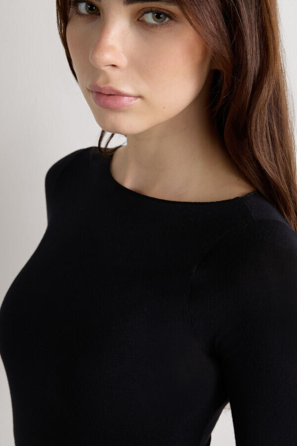 Ultralett topp i modal og kashmir med båthals Ultralett topp i modal og kashmir med båthals