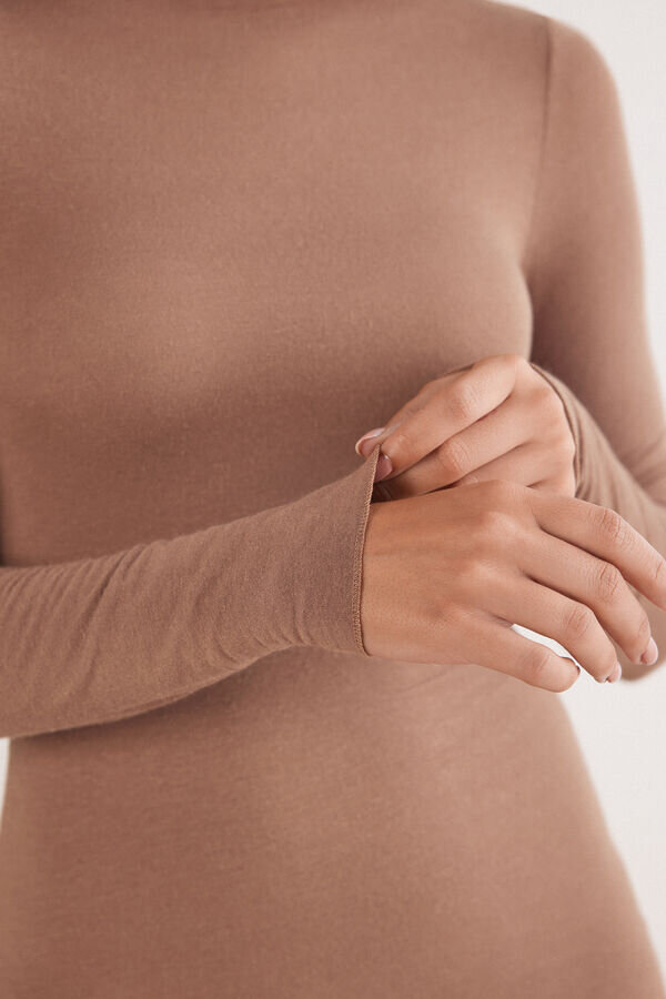 Ultralett topp i modal og kashmir med båthals Ultralett topp i modal og kashmir med båthals